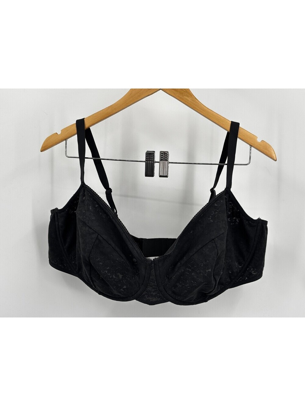 Old Navy Underwire Bra Black Floral Lace Unlined Adjustable Straps Size 46DD